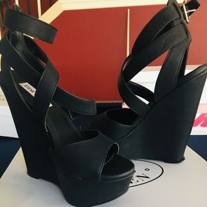 Steve Madden Xfoliate Black Heel